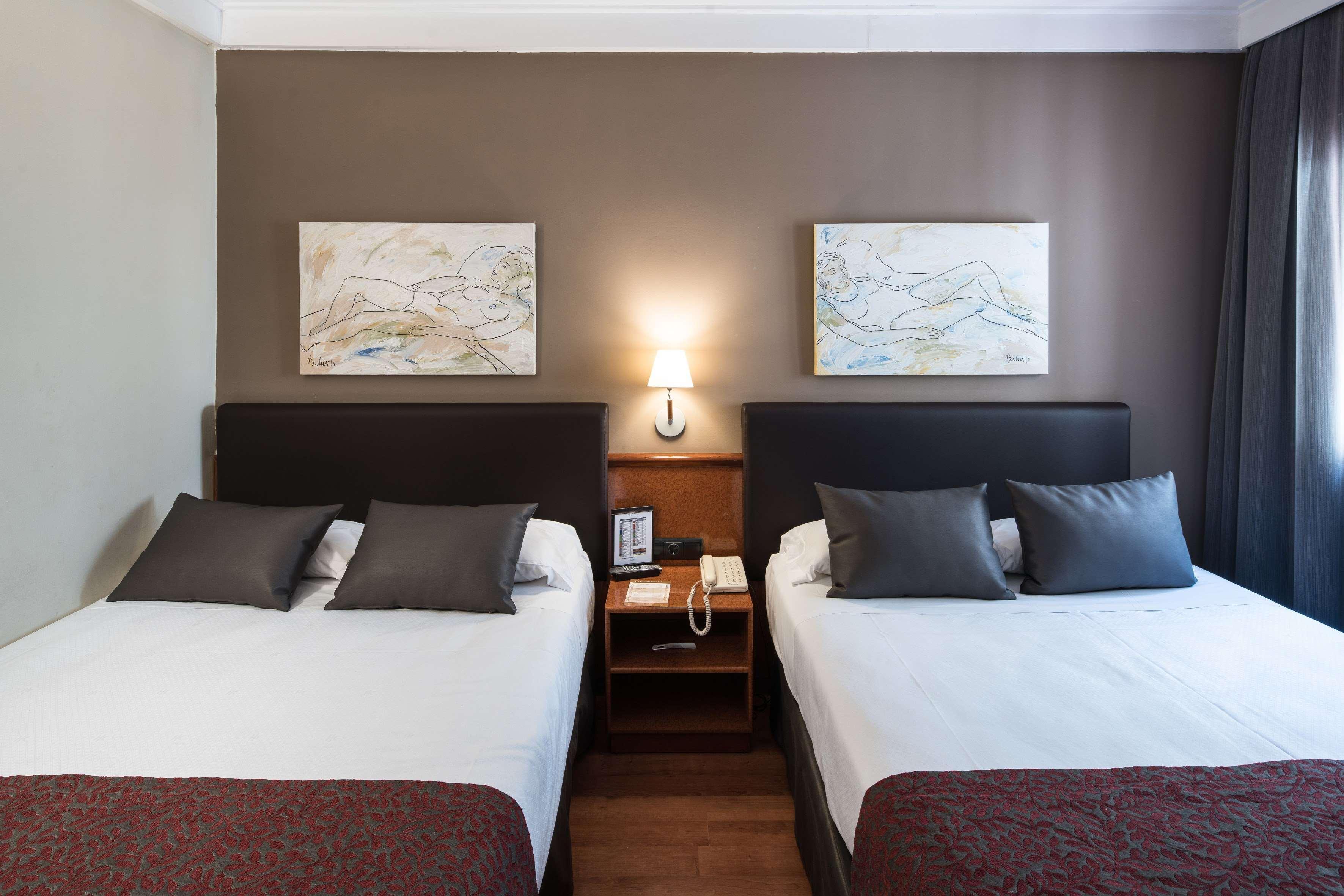Catalonia Castellnou Hotel Barcelona Eksteriør billede