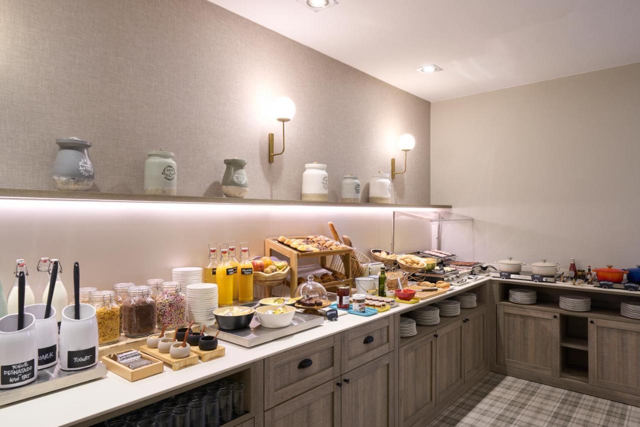 Catalonia Castellnou Hotel Barcelona Eksteriør billede
